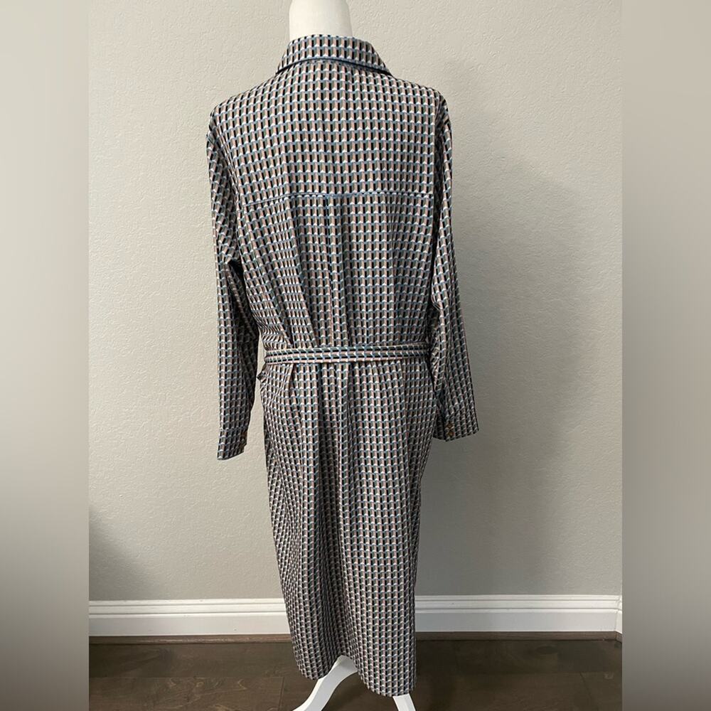 Neiman Marcus Geometric Patterned Button Down Dre… - image 4